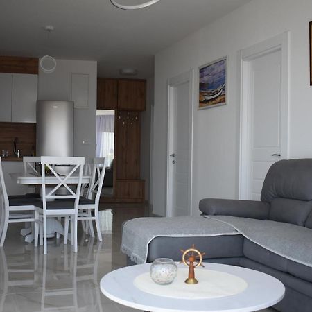 Buskovic Apartment Добра вода Екстериор снимка