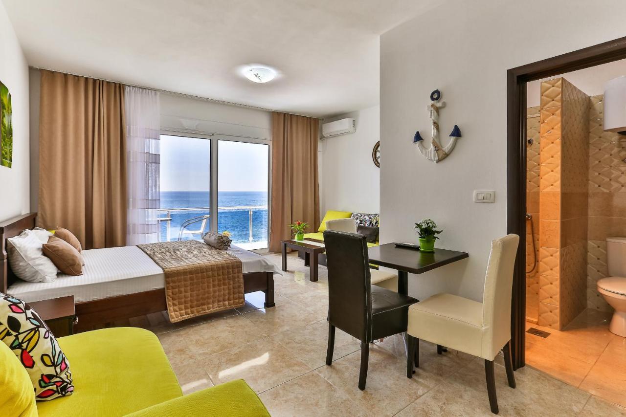 Buskovic Apartment Добра вода Екстериор снимка