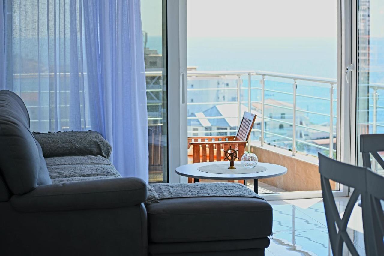 Buskovic Apartment Добра вода Екстериор снимка