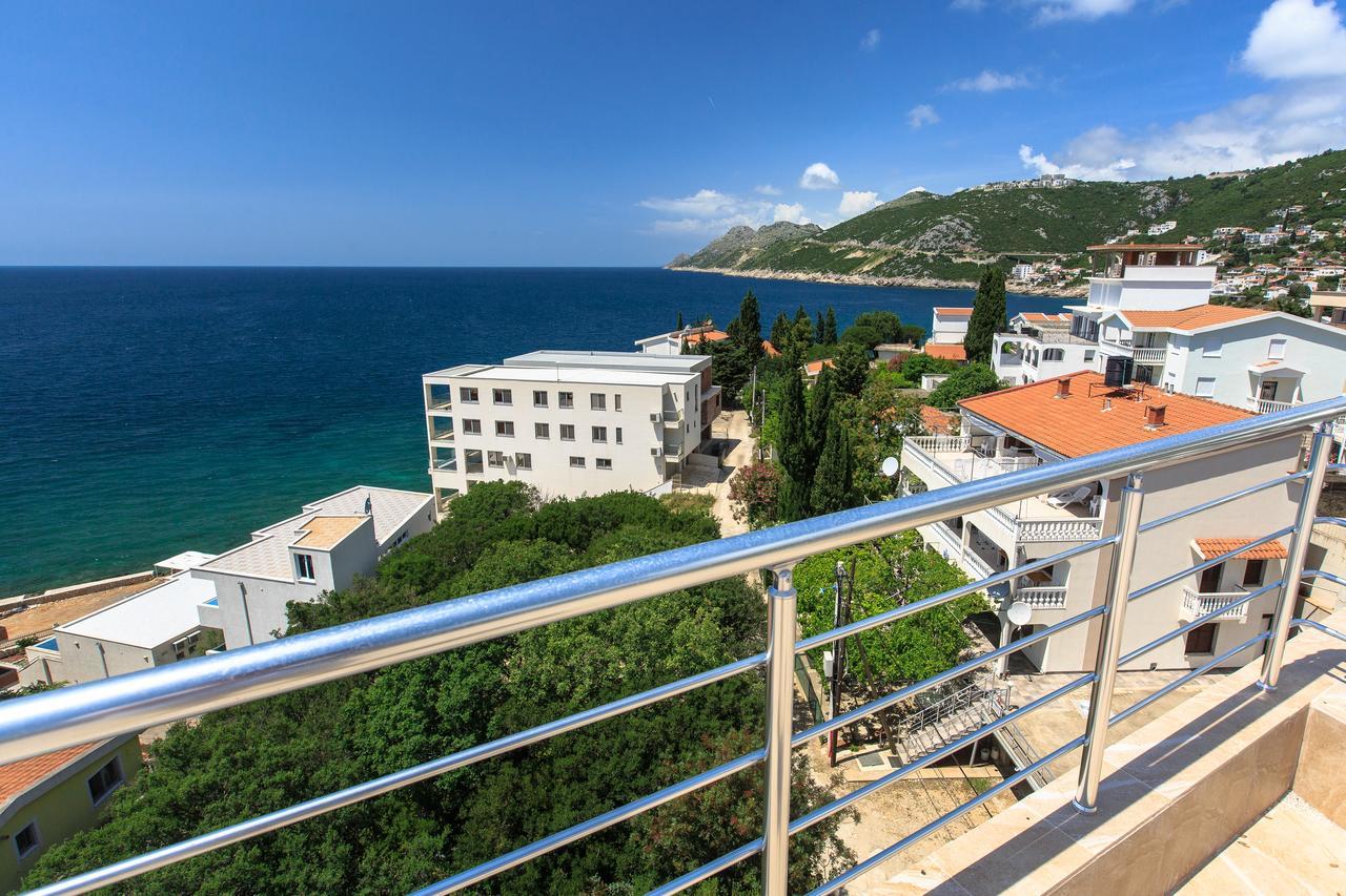 Buskovic Apartment Добра вода Екстериор снимка