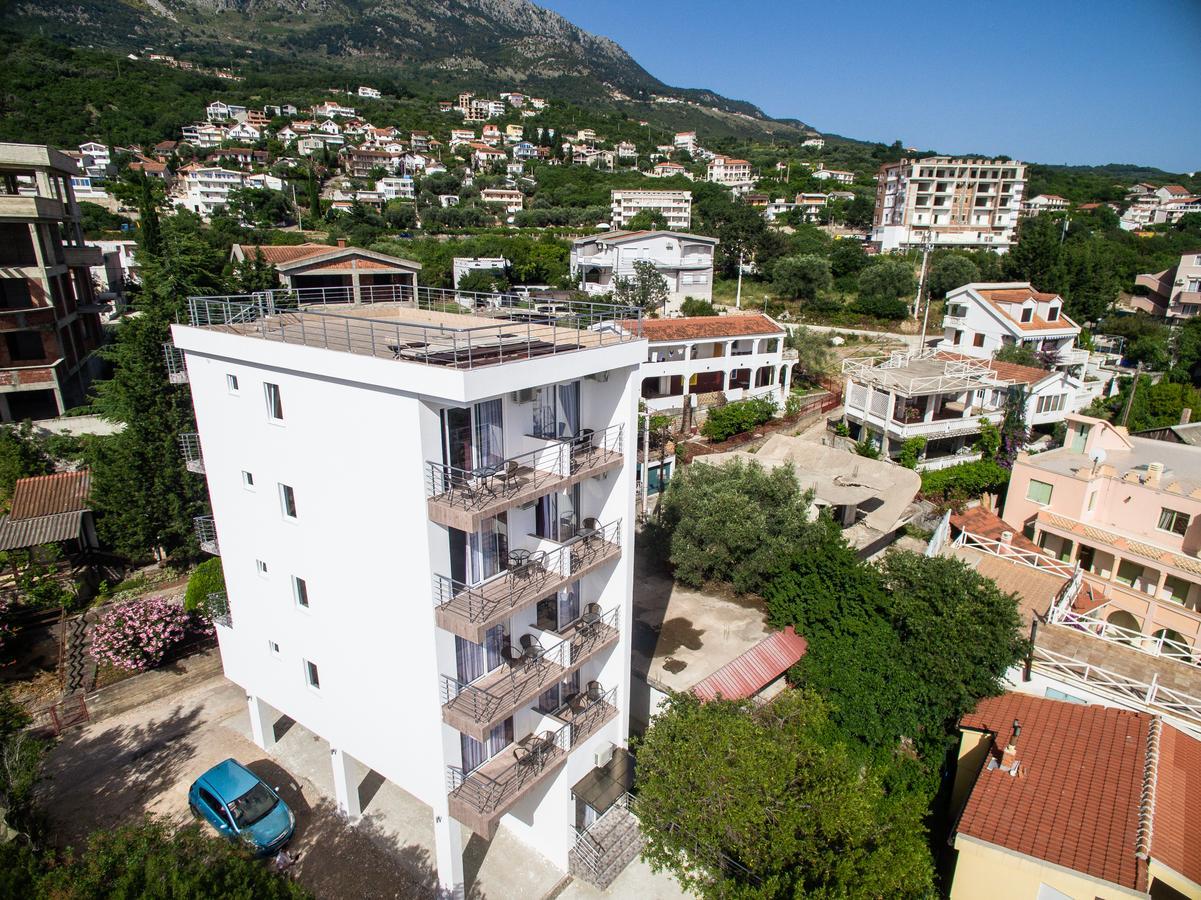 Buskovic Apartment Добра вода Екстериор снимка